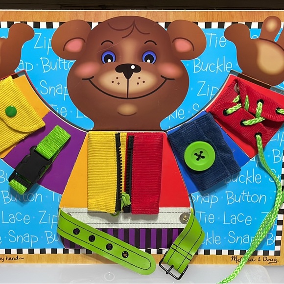 ❌SOLD❌Melissa & Doug Basic Skills & Puzzle Board - Picture 1 of 2